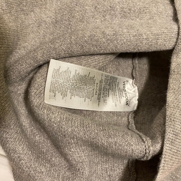 Vera Moda Grey Sweater in Size L - Picture 4 of 8